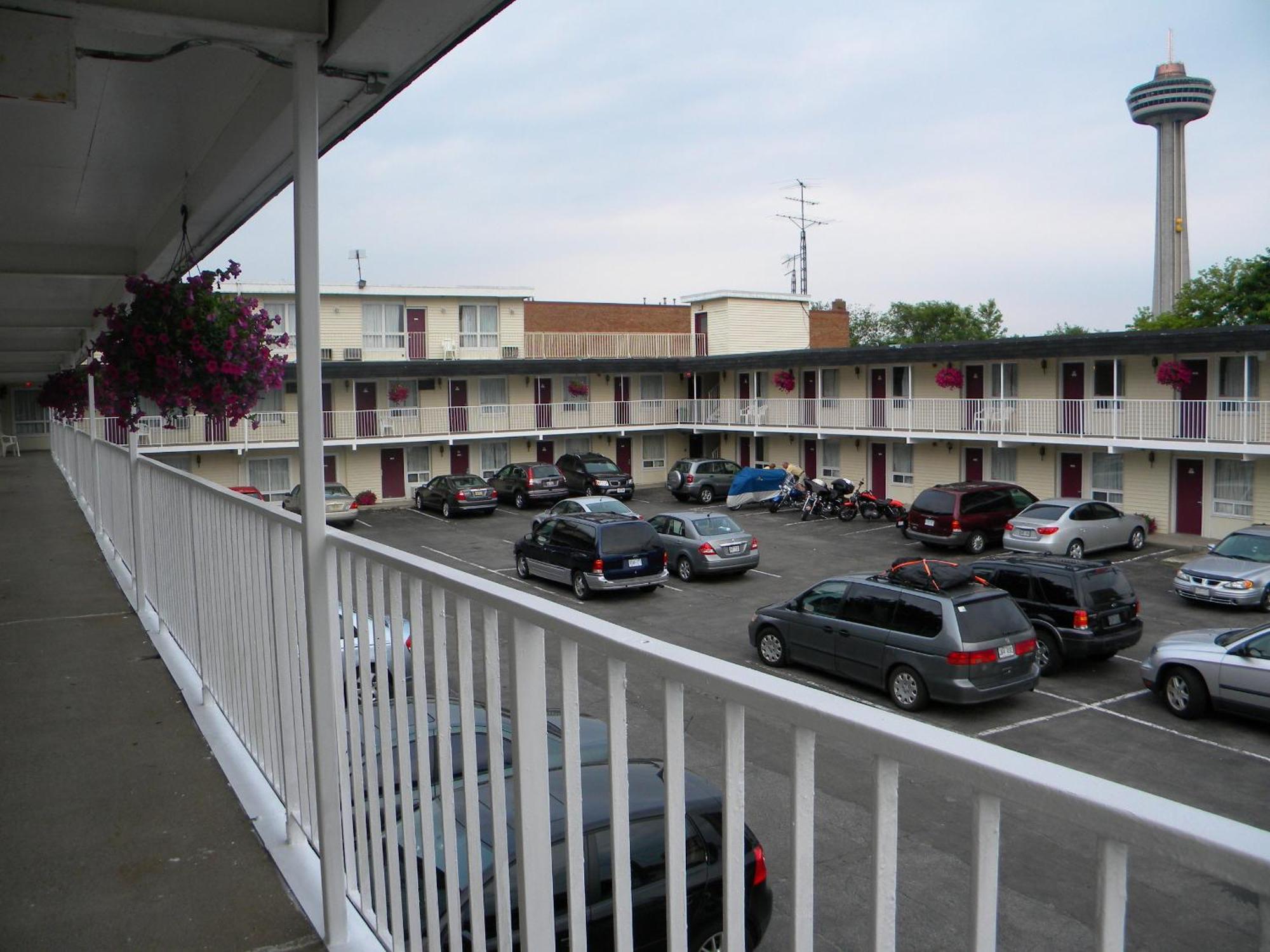 מפלי הניאגרה Fairway Inn By The Falls מראה חיצוני תמונה