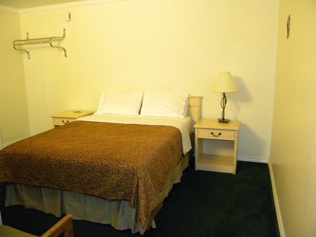 מפלי הניאגרה Fairway Inn By The Falls חדר תמונה